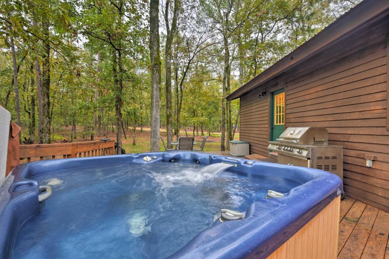 Hochatown Hideaway With Hot Tub, Grill And Fire Pit! Villa Stephens Gap Luaran gambar