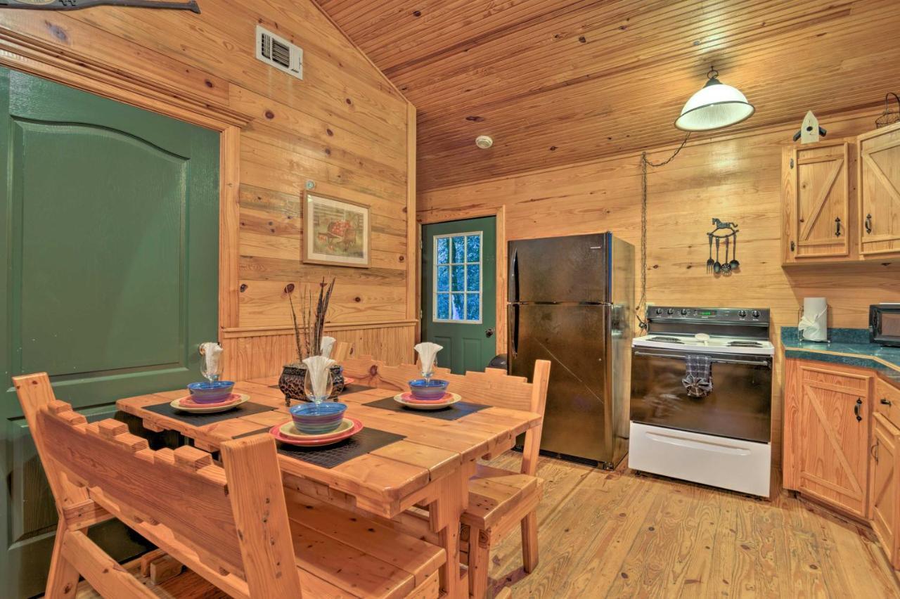 Hochatown Hideaway With Hot Tub, Grill And Fire Pit! Villa Stephens Gap Luaran gambar