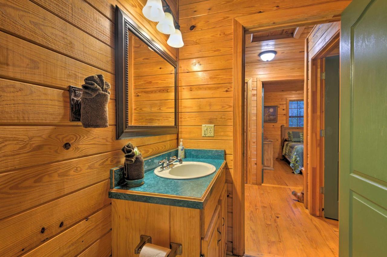Hochatown Hideaway With Hot Tub, Grill And Fire Pit! Villa Stephens Gap Luaran gambar