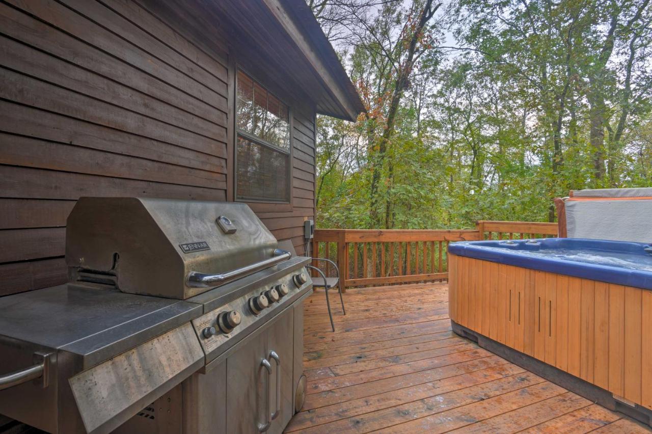 Hochatown Hideaway With Hot Tub, Grill And Fire Pit! Villa Stephens Gap Luaran gambar